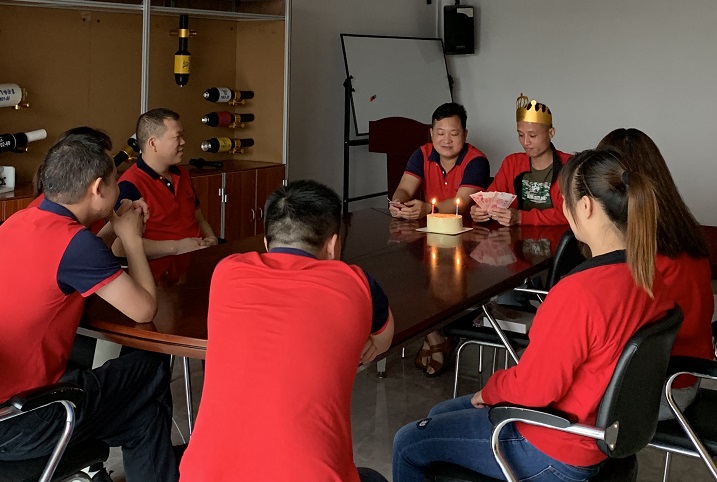 自動靜電噴槍廠家慶生 自動靜電噴槍廠家慶生