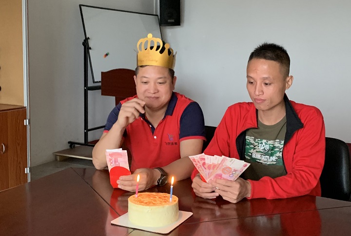 東莞自動(dòng)靜電噴槍廠家 東莞自動(dòng)靜電噴槍廠家